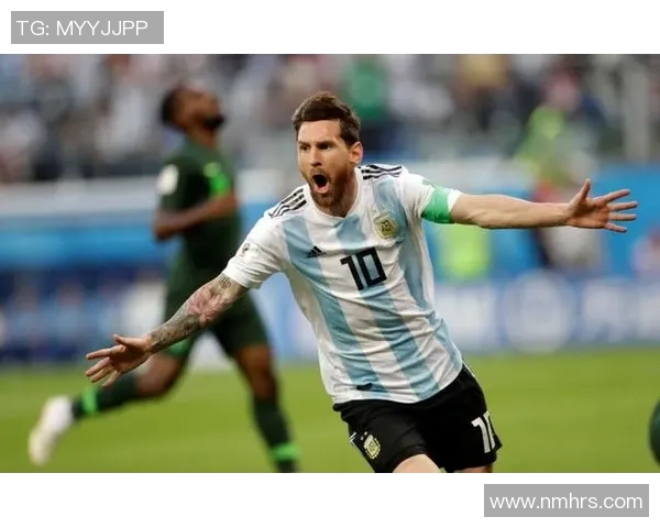 巴斯滕辉煌足球生涯回顾与经典进球瞬间展示挂画合集