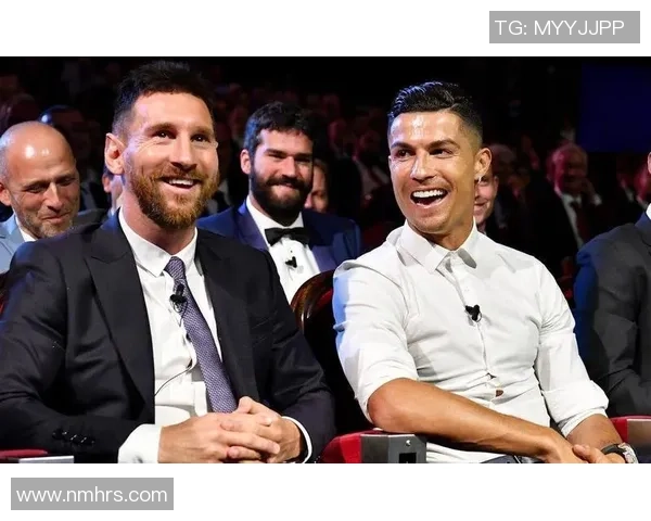 2018年足球明星盘点:梅西C罗萨拉赫等顶级球员风采与突破